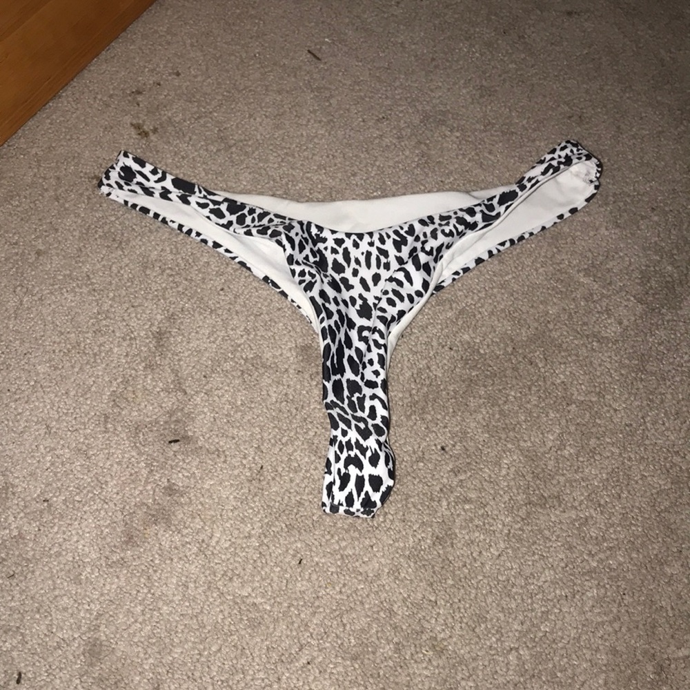 Thong bathing suit bottoms